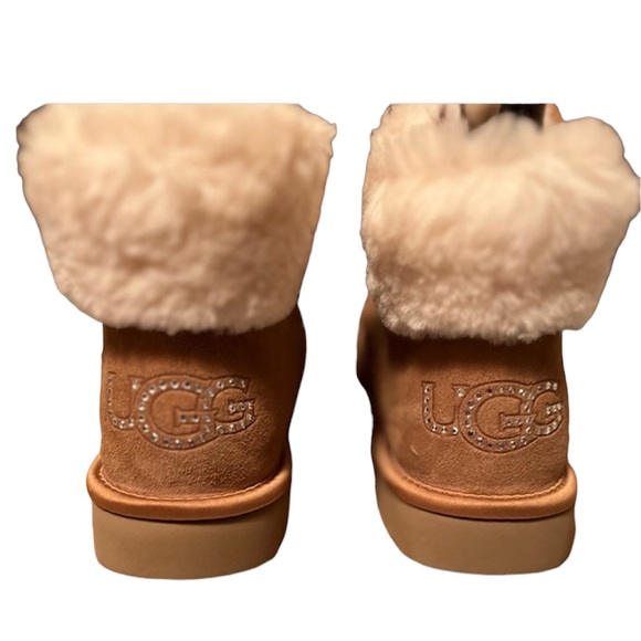 NWB UGG Classic Bling Mini Soft Brown Boot - Size 10 - Picture 1 of 6